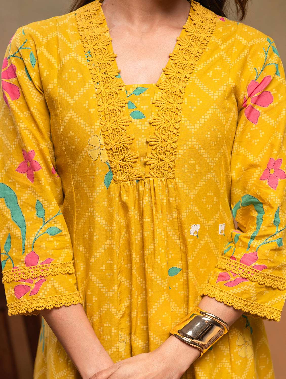 women printed three quarter sleeve kurta pant with dupatta set - 22183373 -  Standard Image - 5