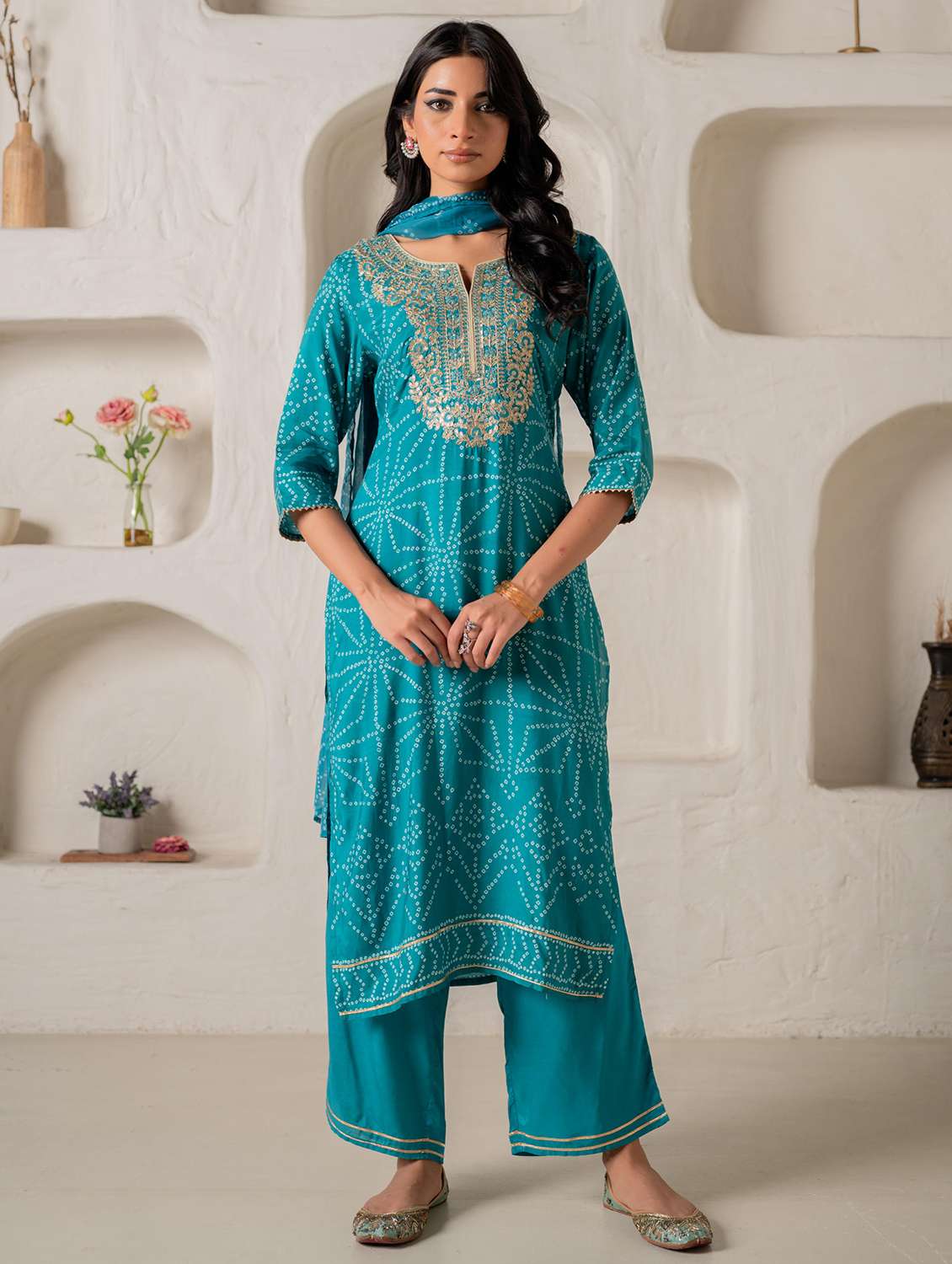 women bandhani printed three quarter sleeve kurta pant with dupatta set