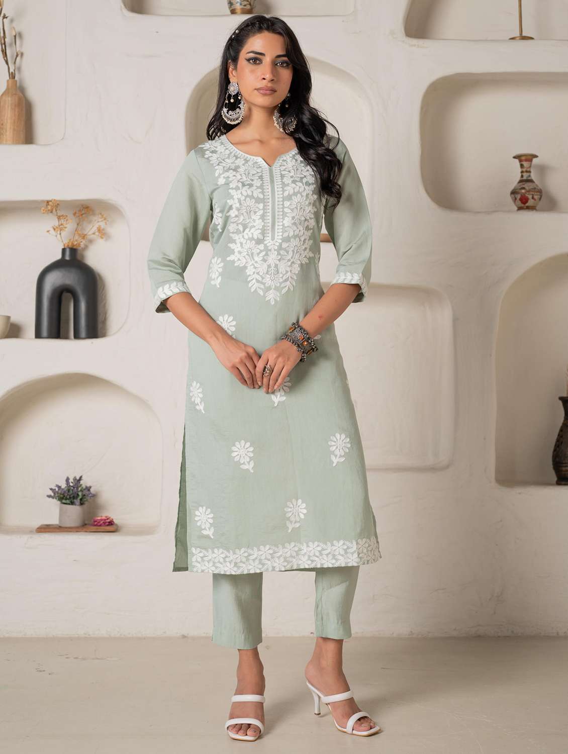 women solid with work three quarter sleeve kurta pant set