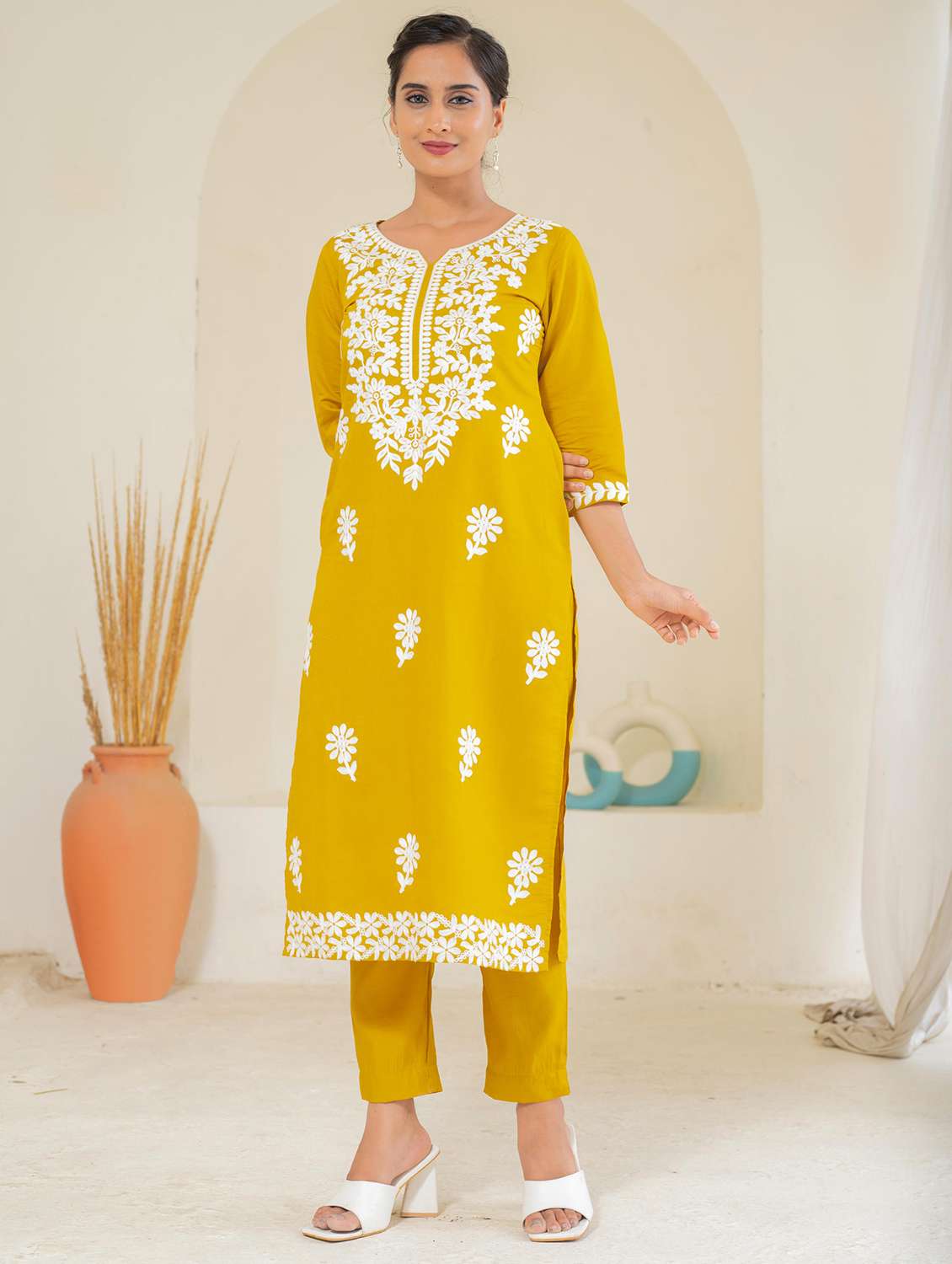 women solid with work three quarter sleeve kurta pant set