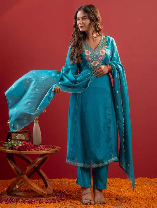women solid with work three quarter sleeve kurta pant with dupatta set - 22183411 -  Standard Image - 0