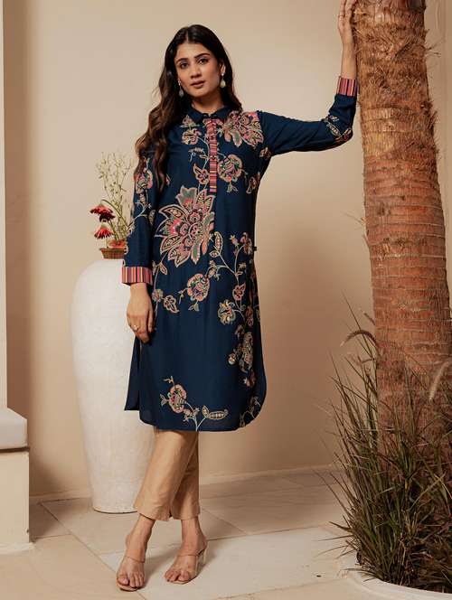 women floral long sleeve straight kurta - 22183444 -  Standard Image - 0