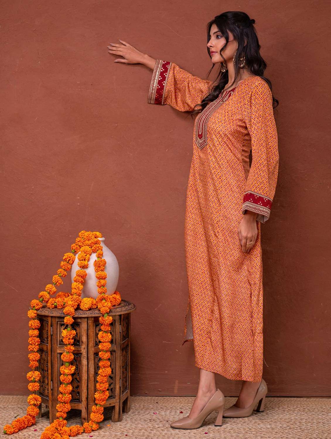 women printed long sleeve straight kurta  - 22183448 -  Standard Image - 3