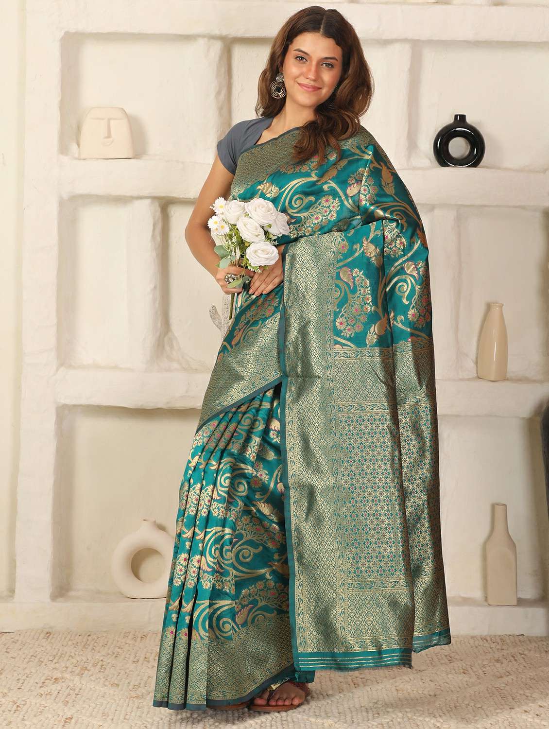 women self design banarasi saree with blouse - 22183707 -  Standard Image - 3