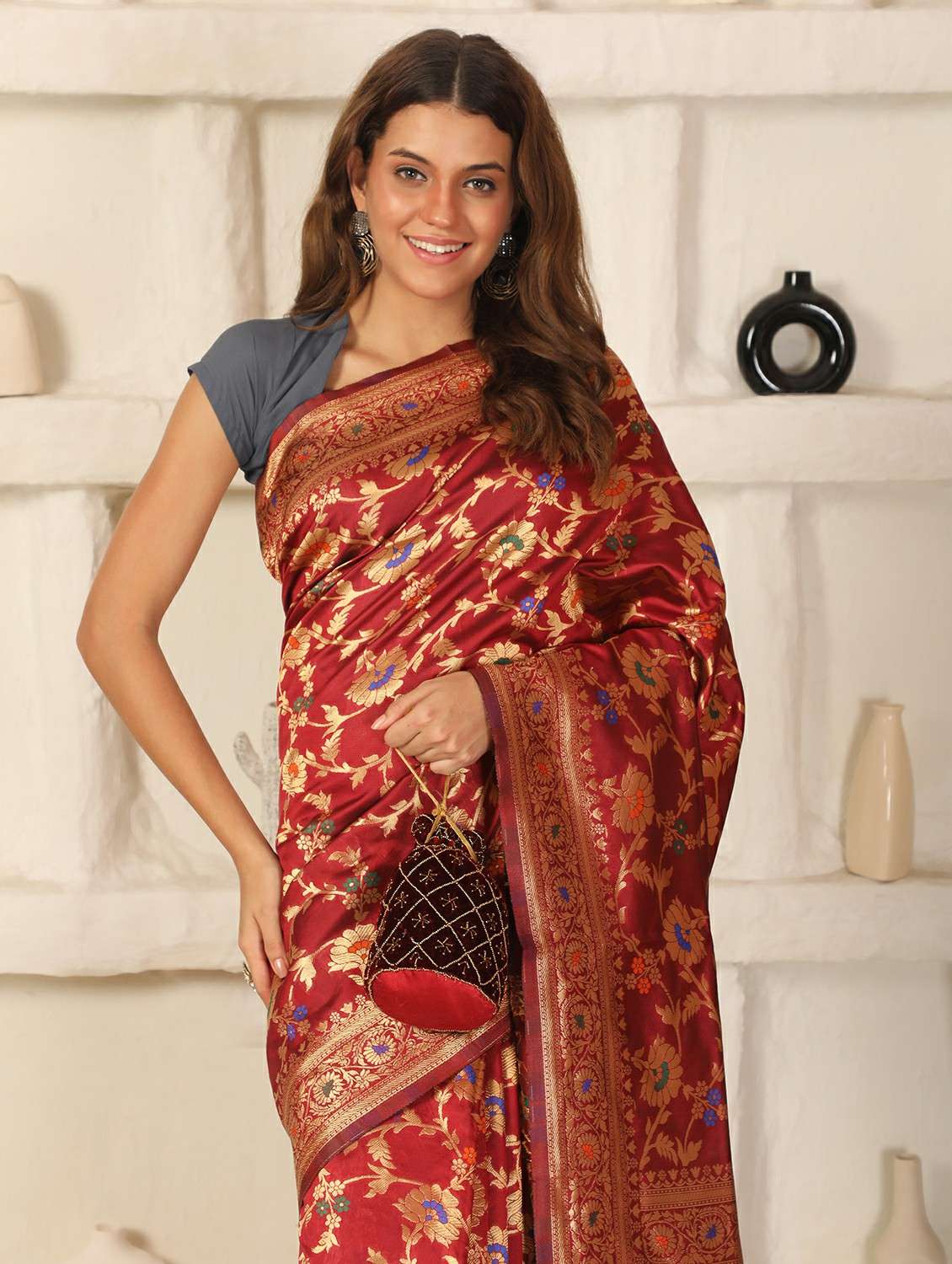 women self design banarasi saree with blouse - 22183711 -  Standard Image - 5