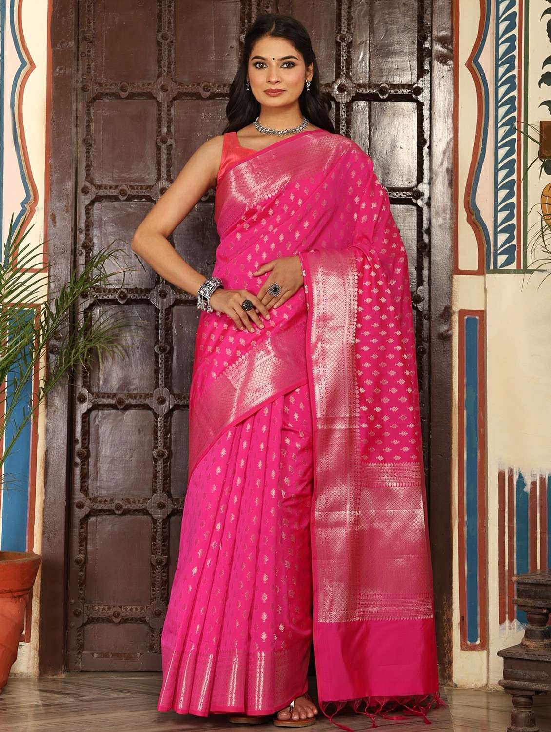 women self design banarasi saree with blouse