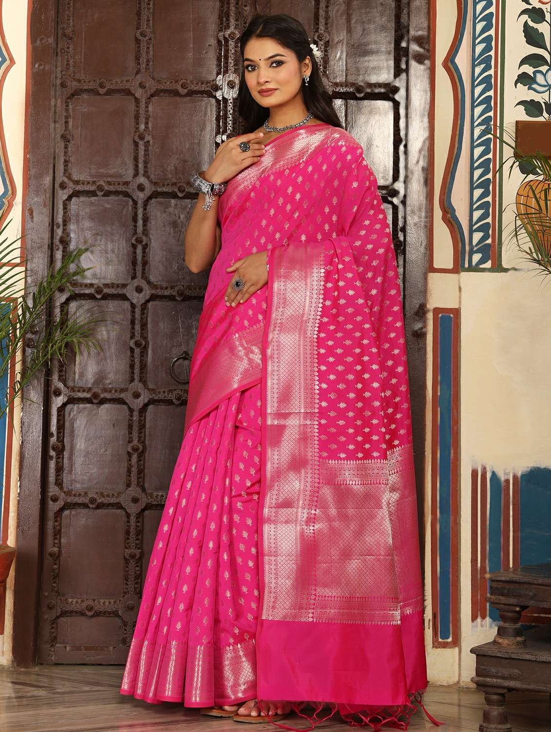 women self design banarasi saree with blouse - 22183721 -  Standard Image - 3