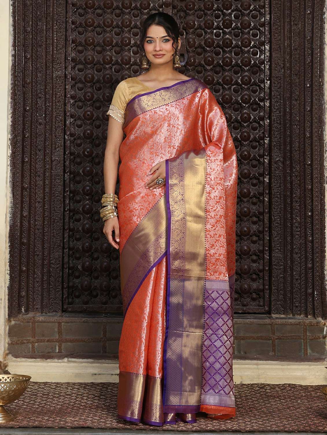 women self design banarasi saree with blouse