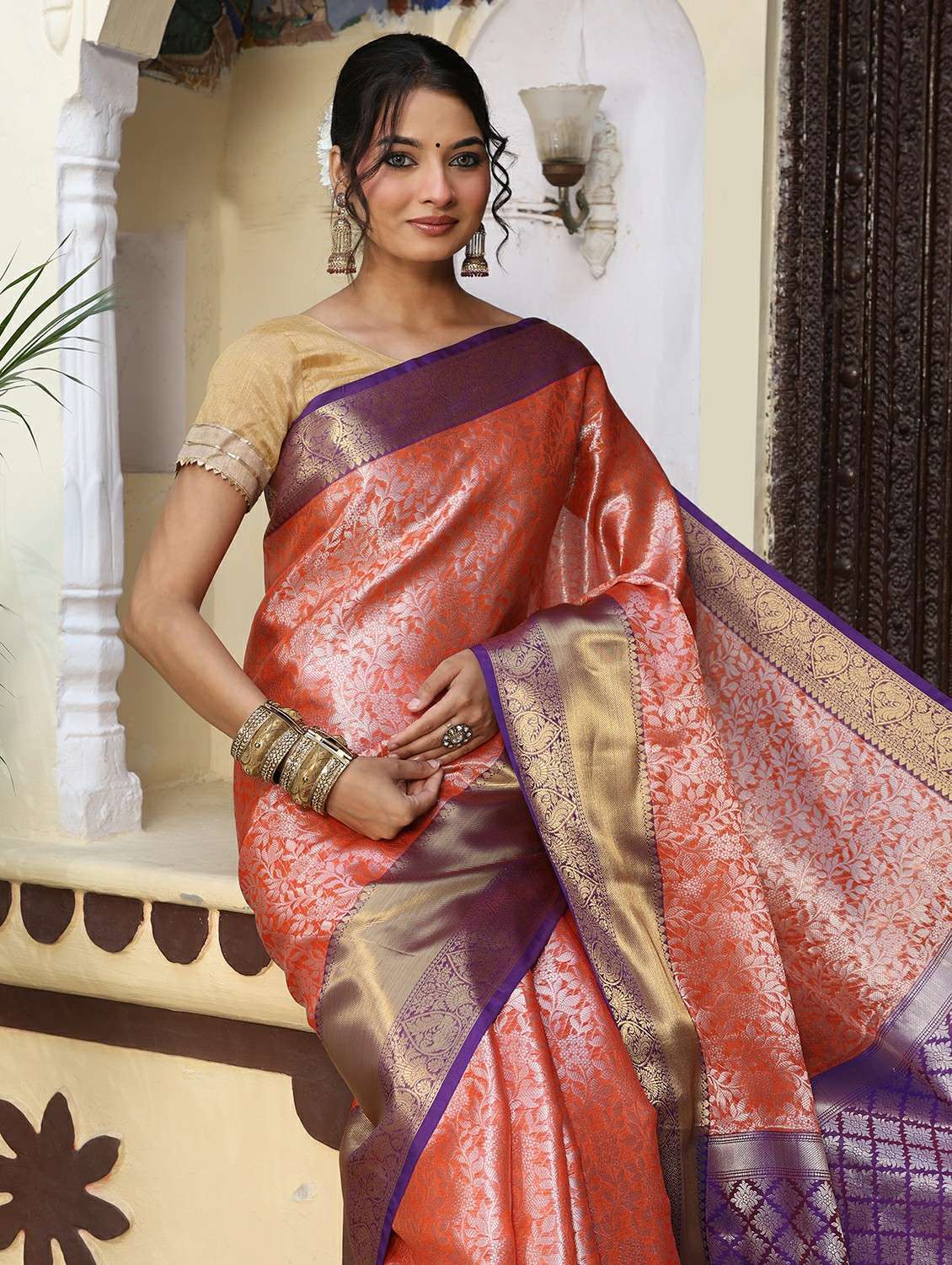 women self design banarasi saree with blouse - 22183733 -  Standard Image - 5
