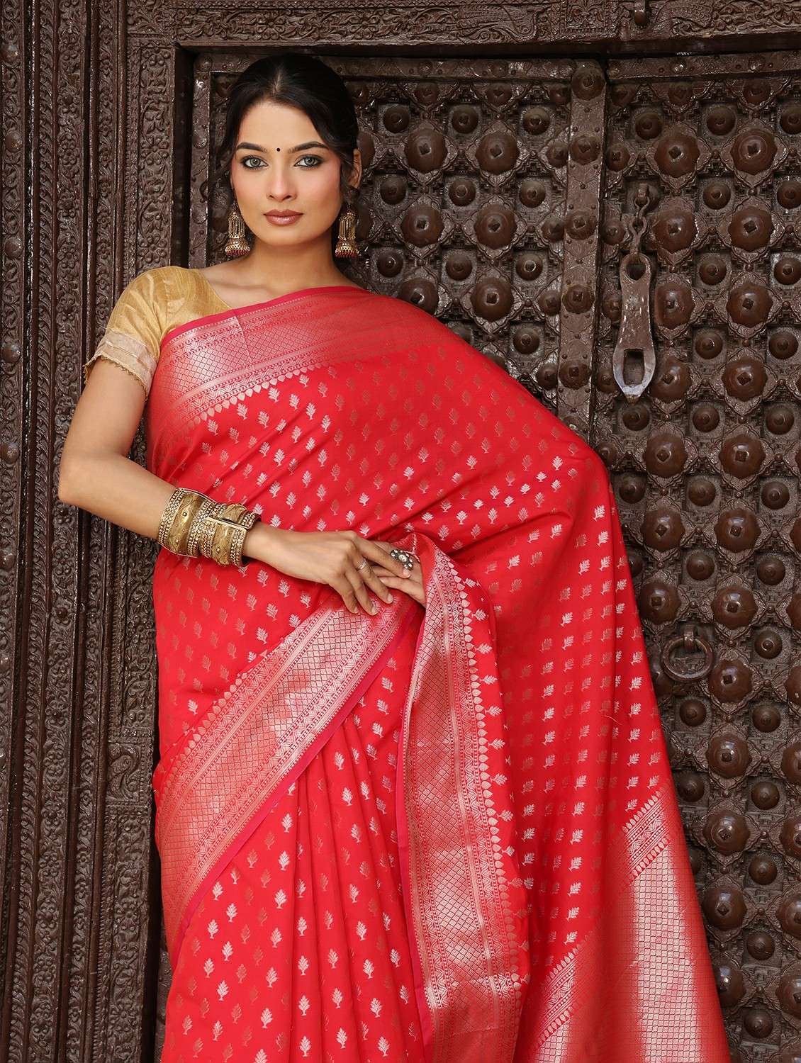 women self design banarasi saree with blouse - 22183734 -  Standard Image - 5