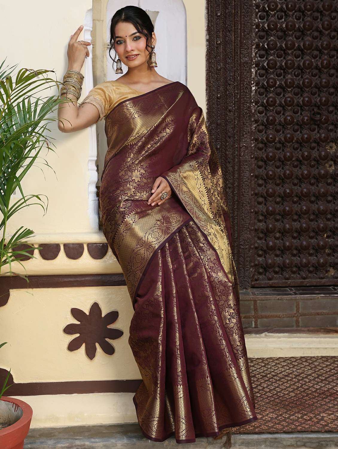 women self design banarasi saree with blouse - 22183735 -  Standard Image - 3