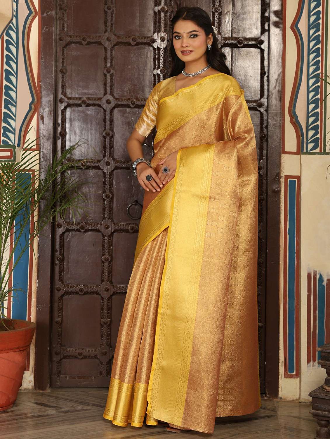 women self design banarasi saree with blouse - 22183740 -  Standard Image - 3