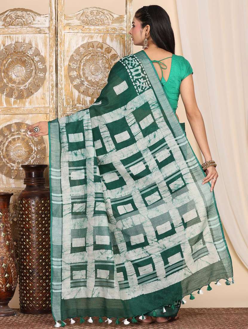women batik printed saree with blouse - 22183745 -  Standard Image - 3