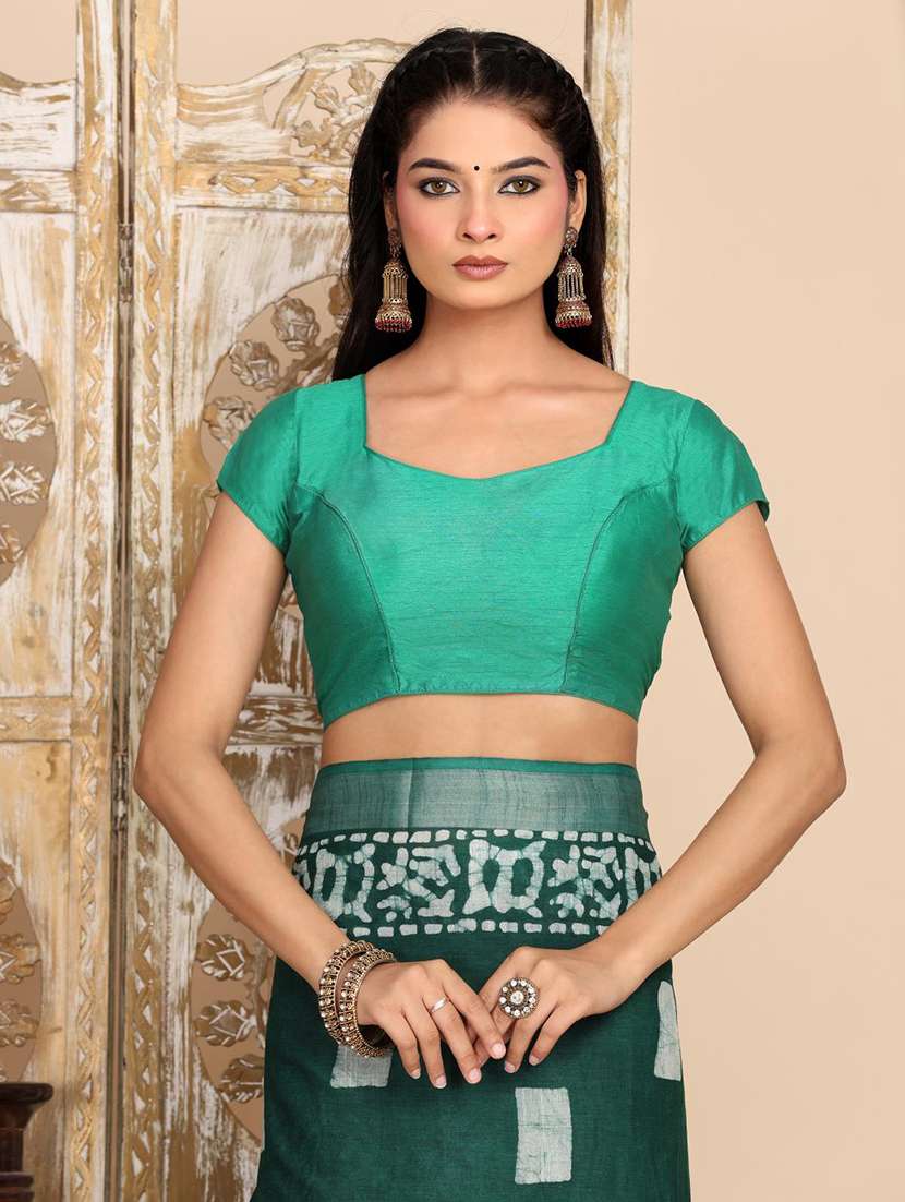 women batik printed saree with blouse - 22183745 -  Standard Image - 5