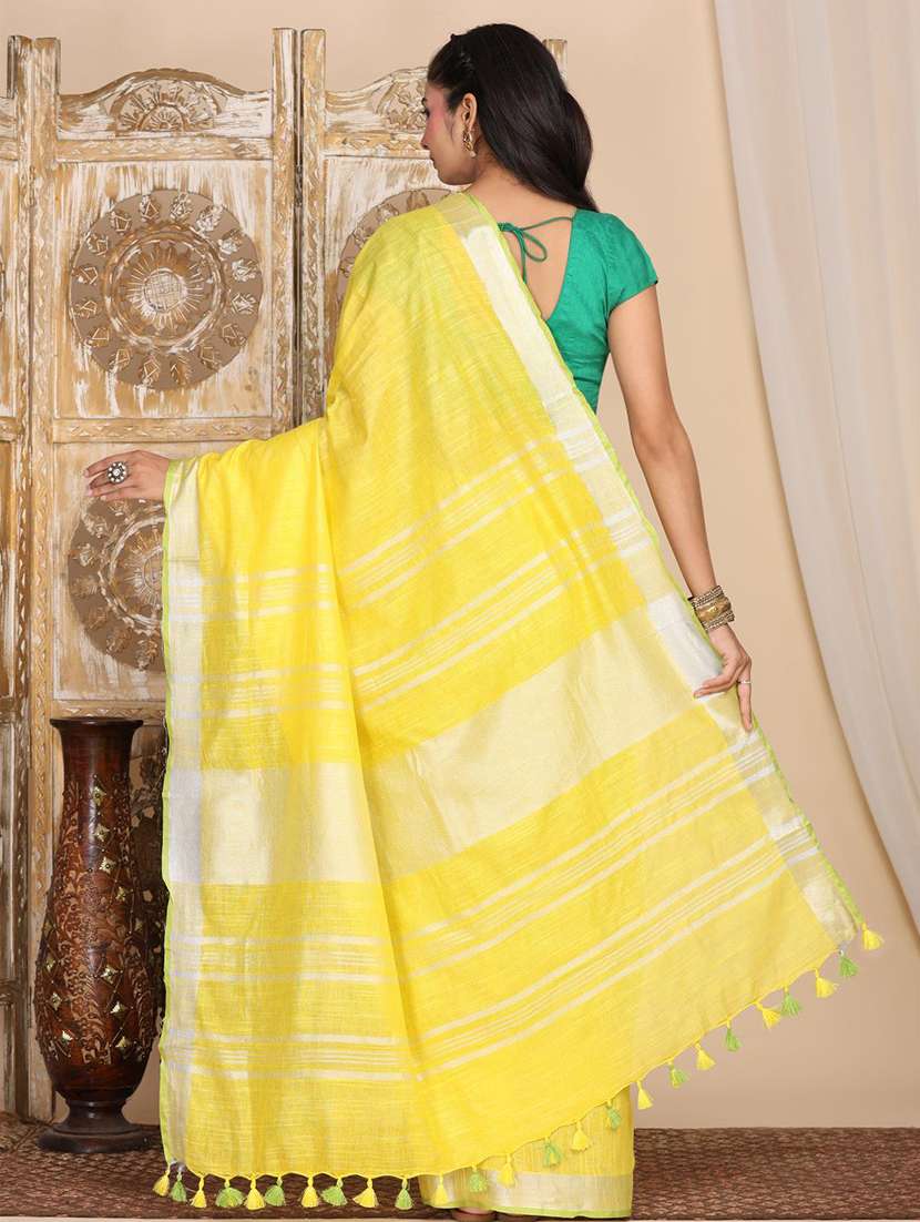 women solid with bordered saree with blouse - 22183746 -  Standard Image - 3