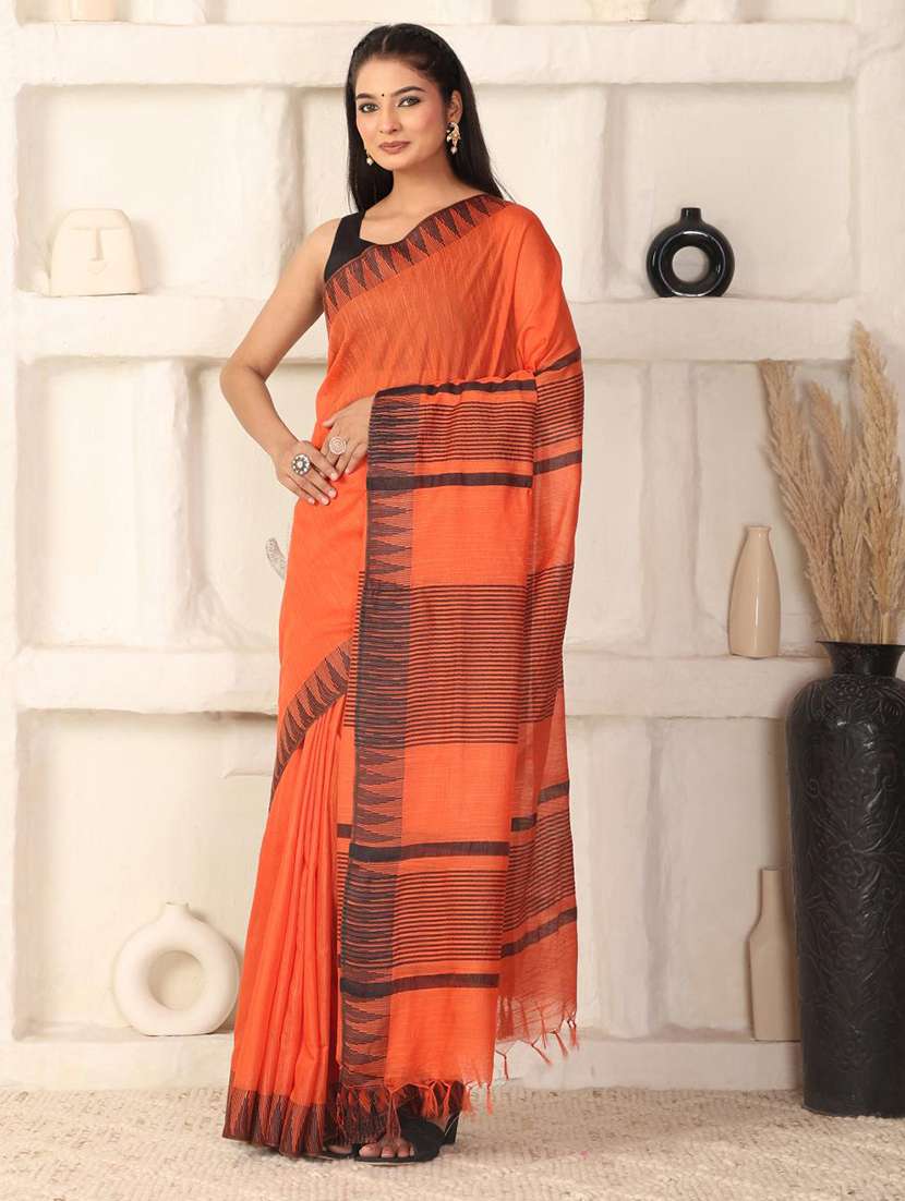 women solid with bordered saree with blouse - 22183776 -  Standard Image - 3