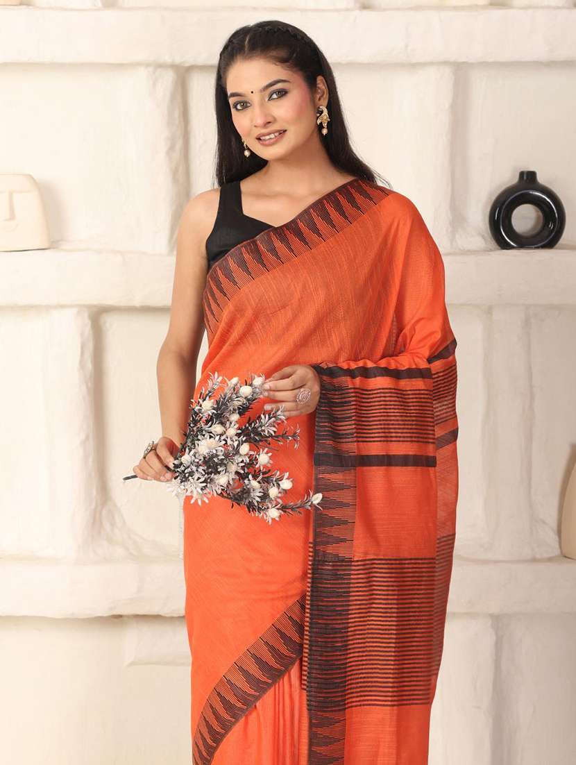 women solid with bordered saree with blouse - 22183776 -  Standard Image - 5