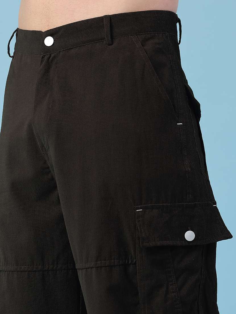 men solid mid rise cargo - 22183841 -  Standard Image - 5