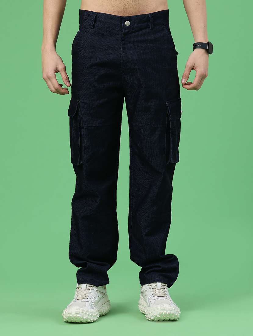 men textured mid rise relaxed fit cargo