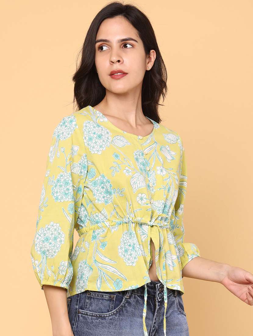 women printed three quarter sleeve top