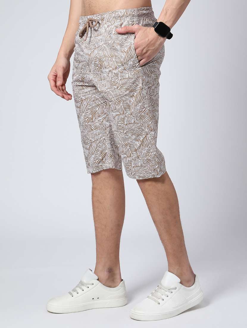men printed mid rise regular fit three-fourth shorts - 22184018 -  Standard Image - 3