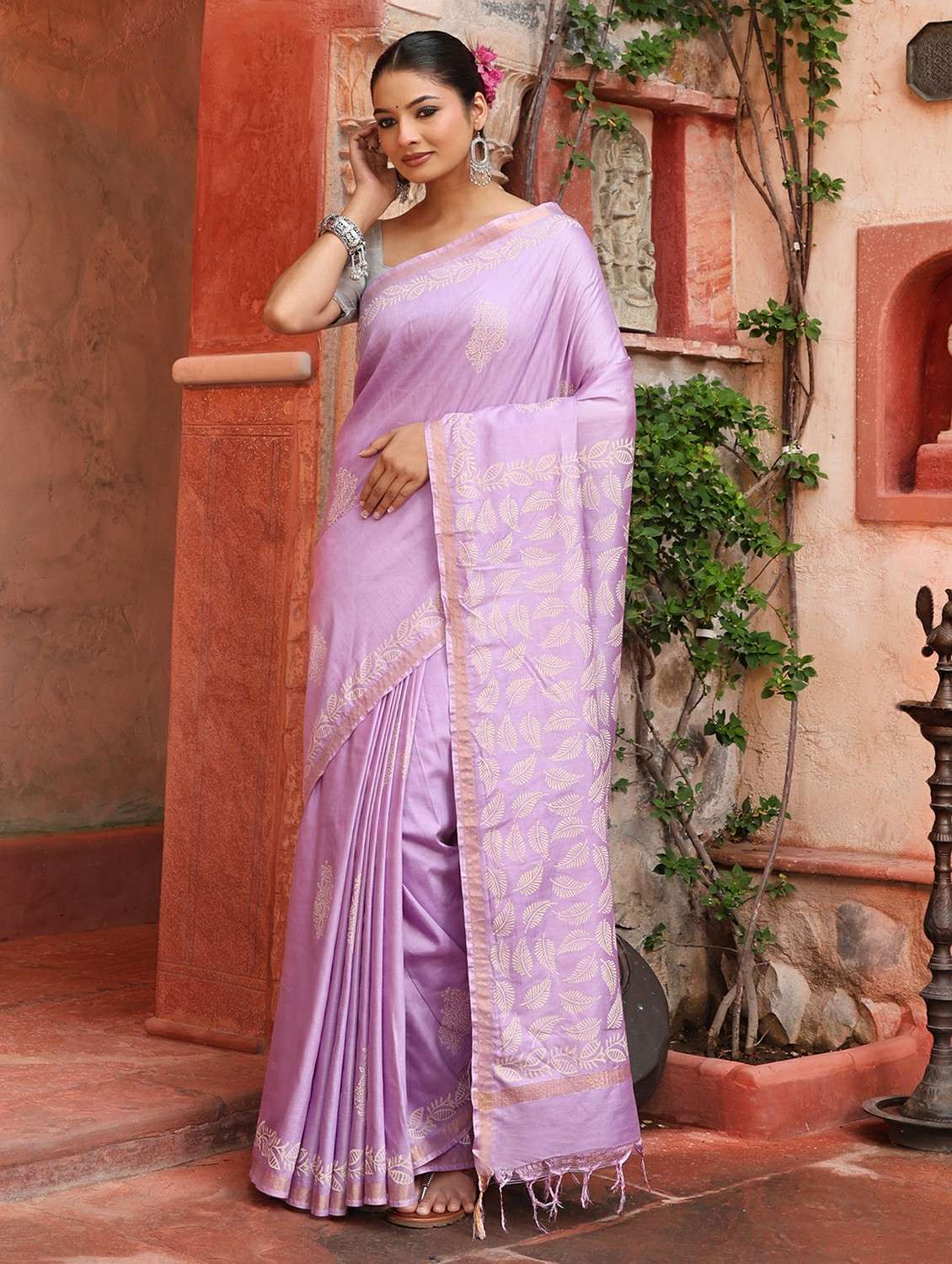 women printed casual wear saree with blouse - 22184287 -  Standard Image - 3