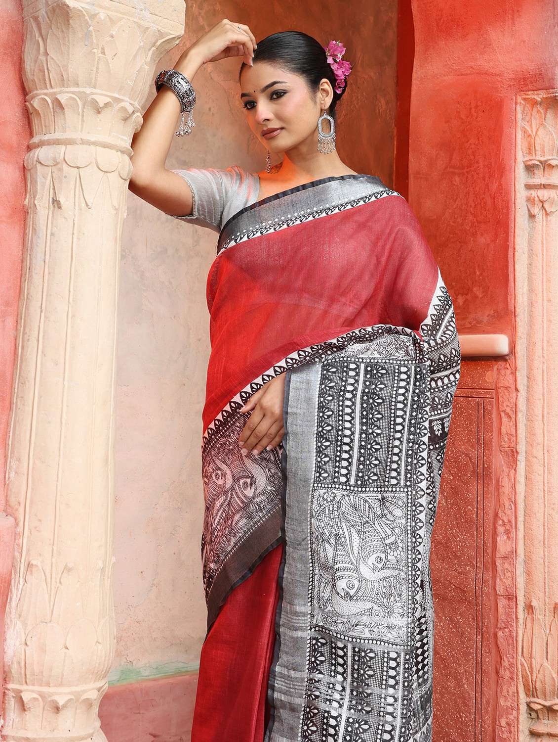 women solid with bordered saree with blouse - 22184326 -  Standard Image - 5
