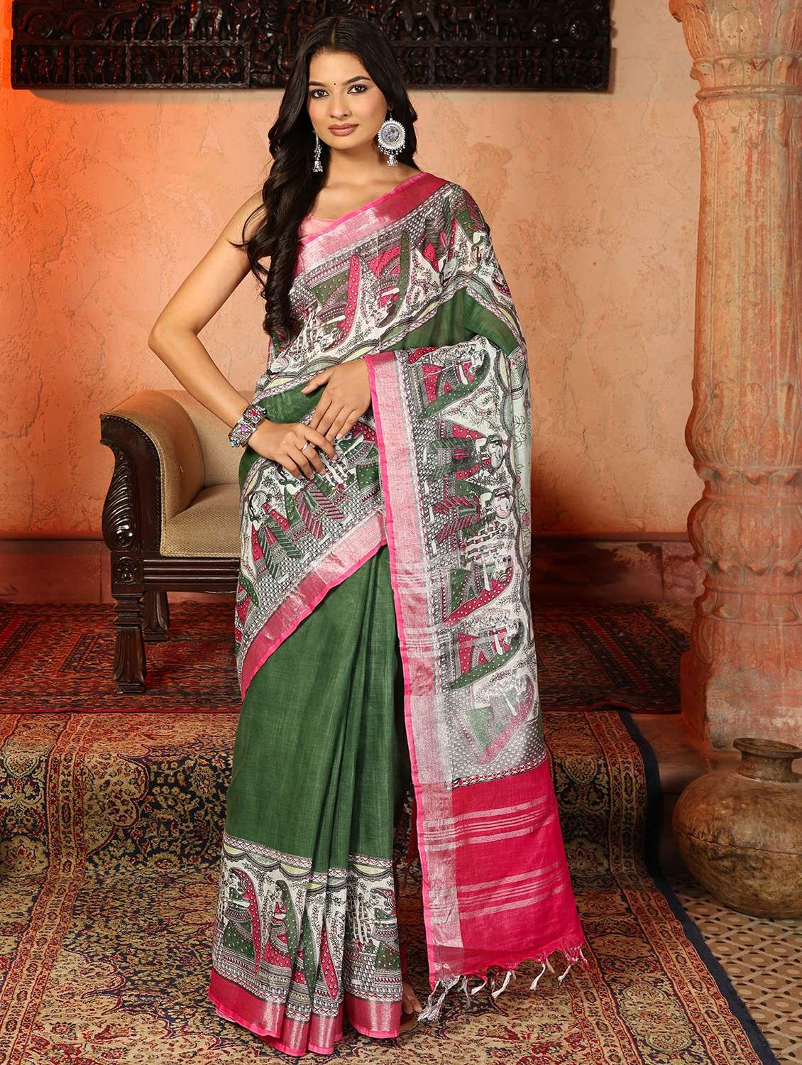 women solid with bordered saree with blouse