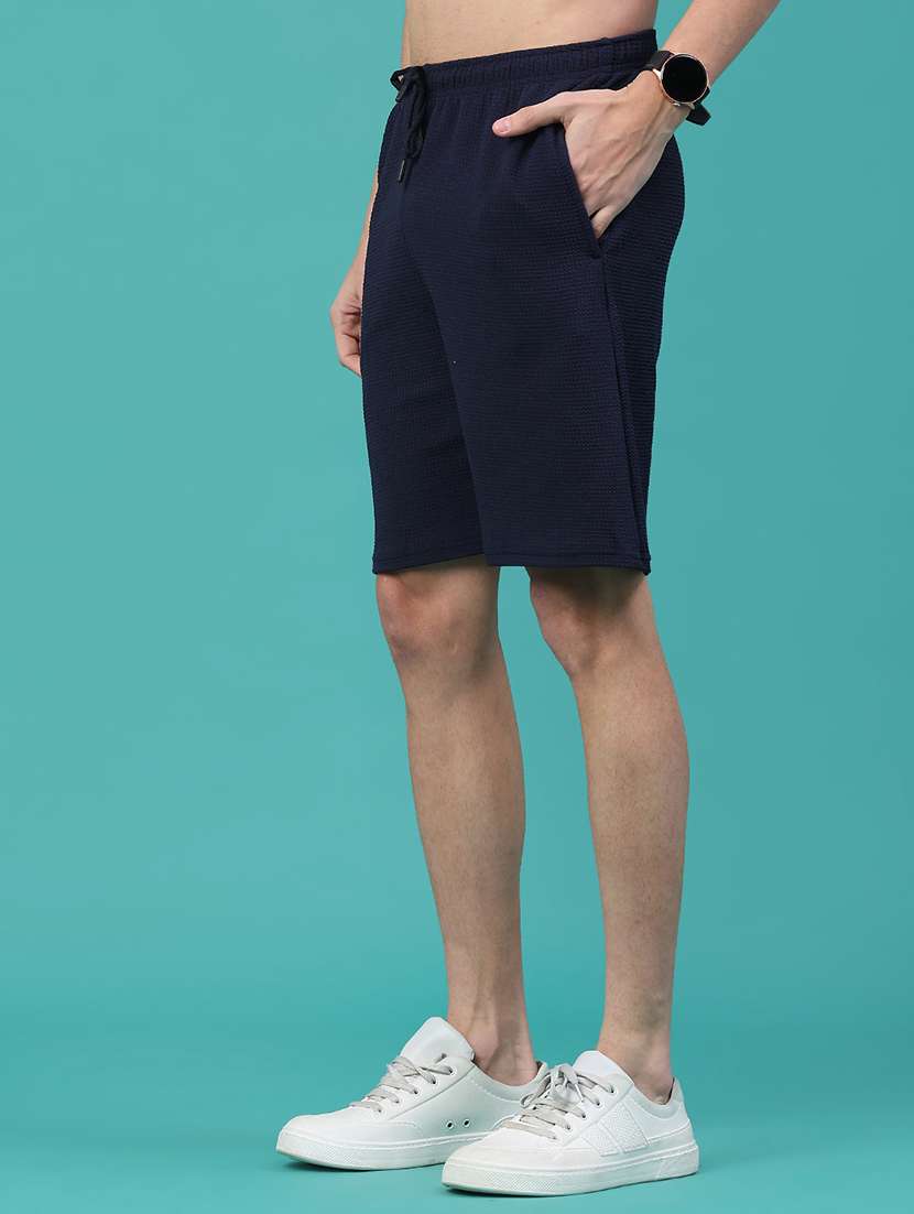 men solid mid rise regular fit shorts - 22184410 -  Standard Image - 3