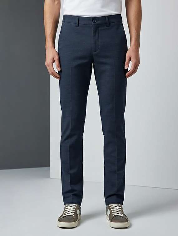 men solid mid rise chinos casual trouser