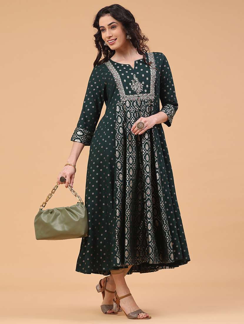 women printed three quarter sleeve flared kurta