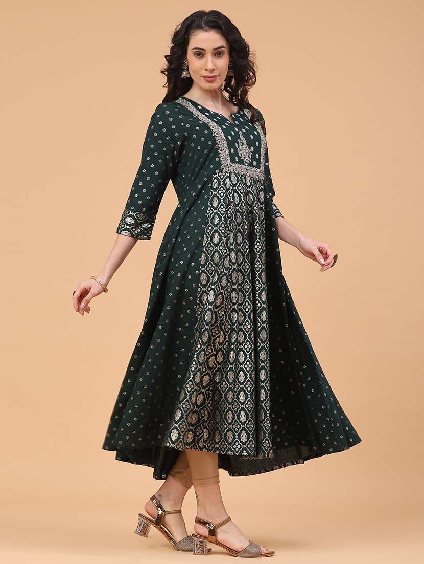 Women Printed Three Quarter Sleeve Flared Kurta - 22184630 -  Standard Image - 3