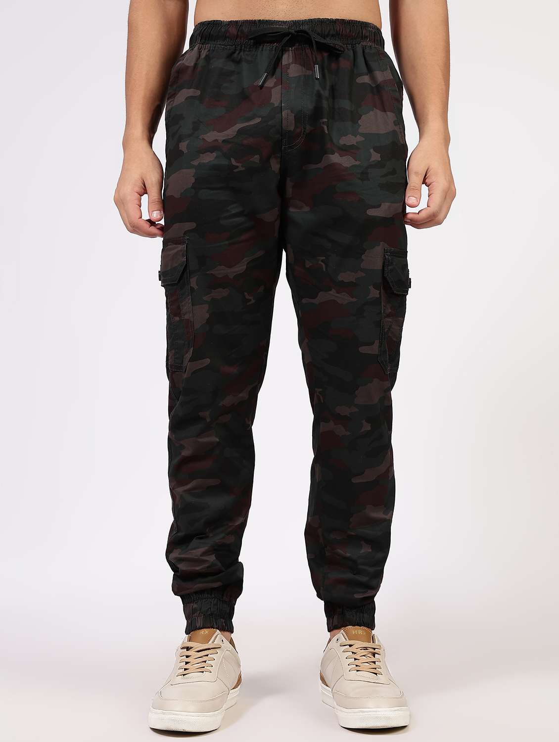 men camouflage mid rise regular fit jogger