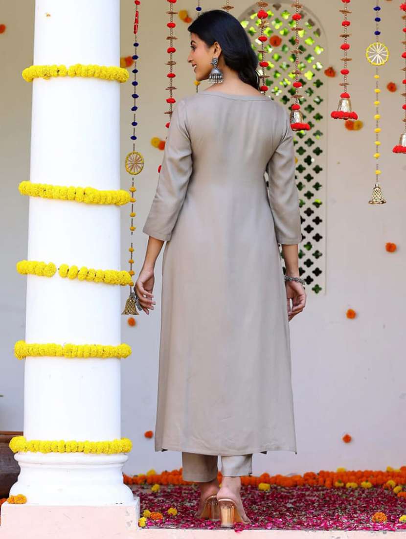 women solid three quarter sleeve kurta pant with dupatta set - 22185059 -  Standard Image - 3