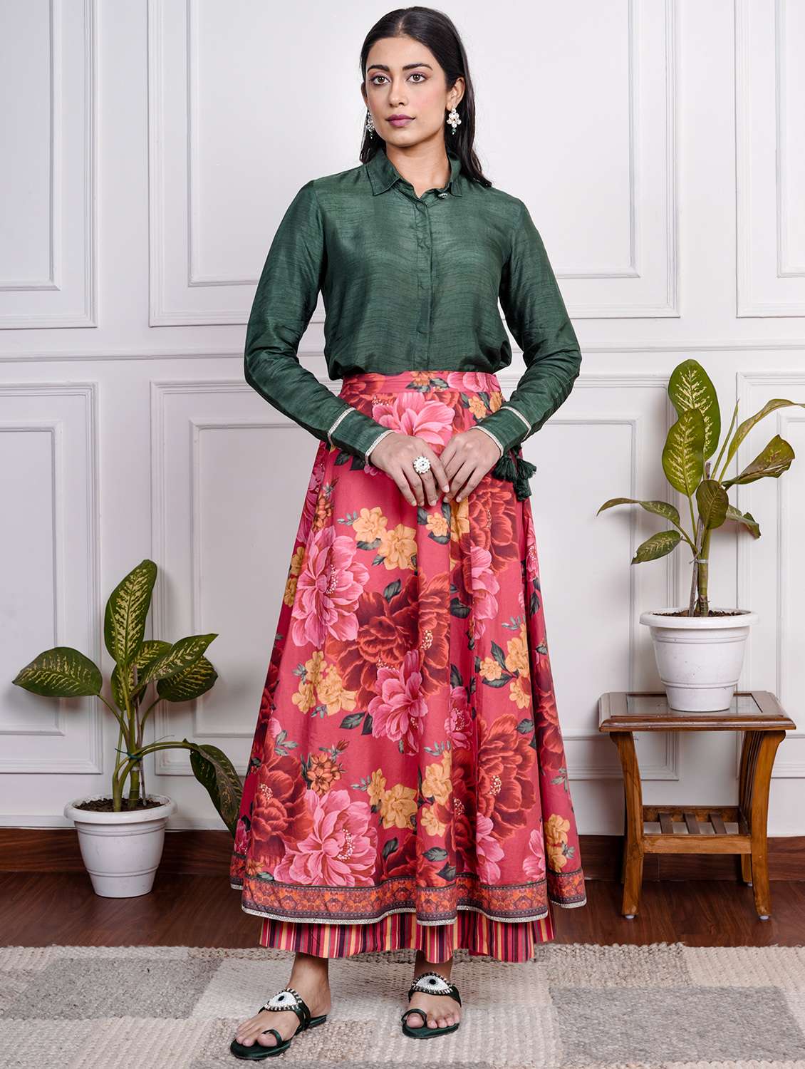 women solid long sleeve skirt top set