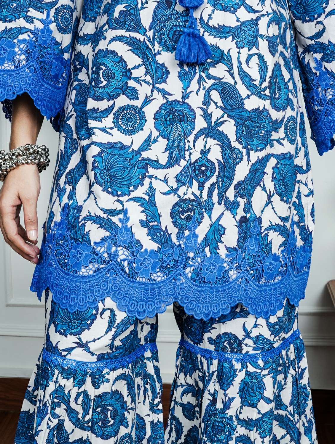 women floral long sleeve kurta sharara with dupatta set - 22185064 -  Standard Image - 5