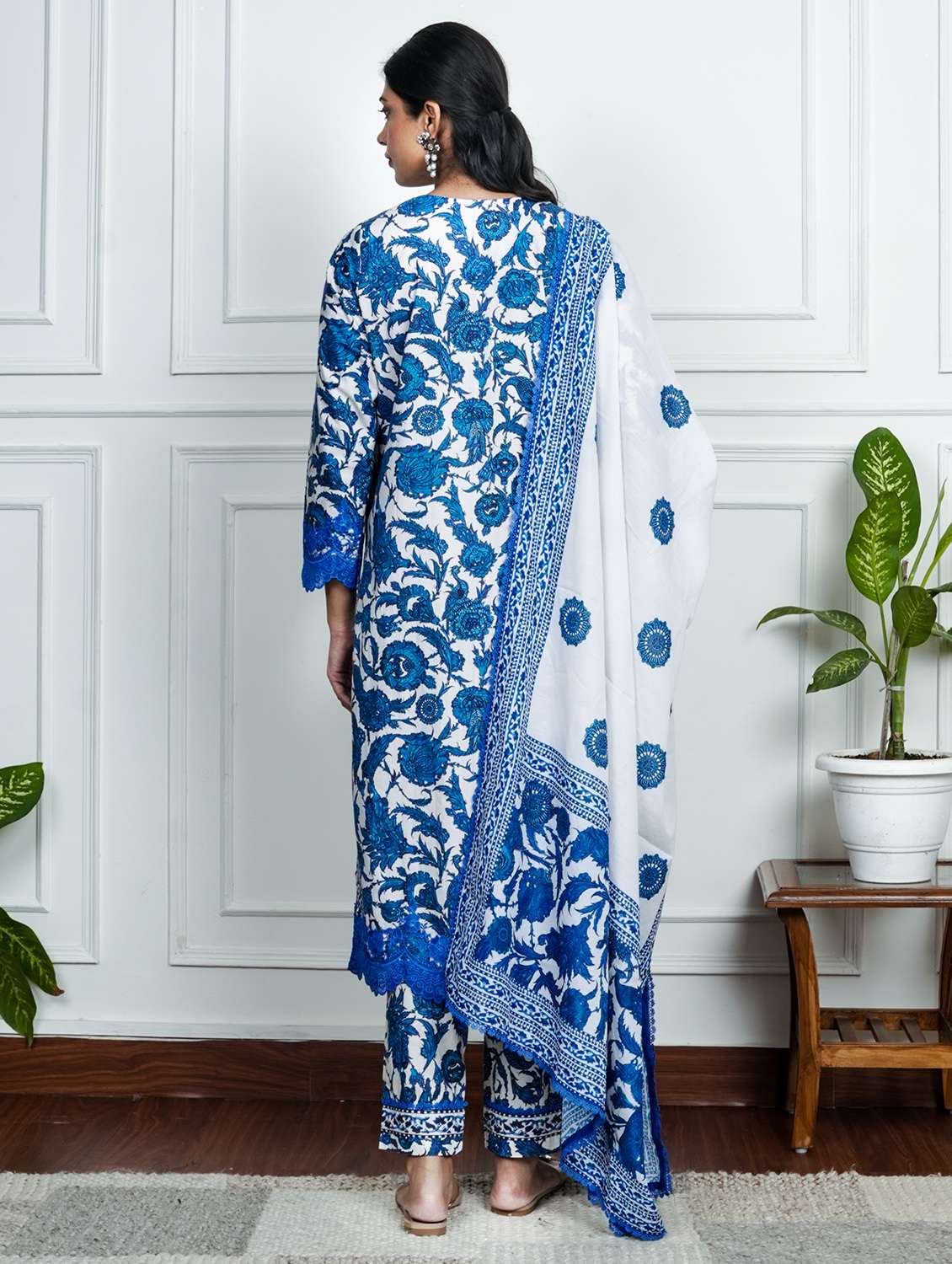 women floral long sleeve kurta pant with dupatta set - 22185070 -  Standard Image - 3