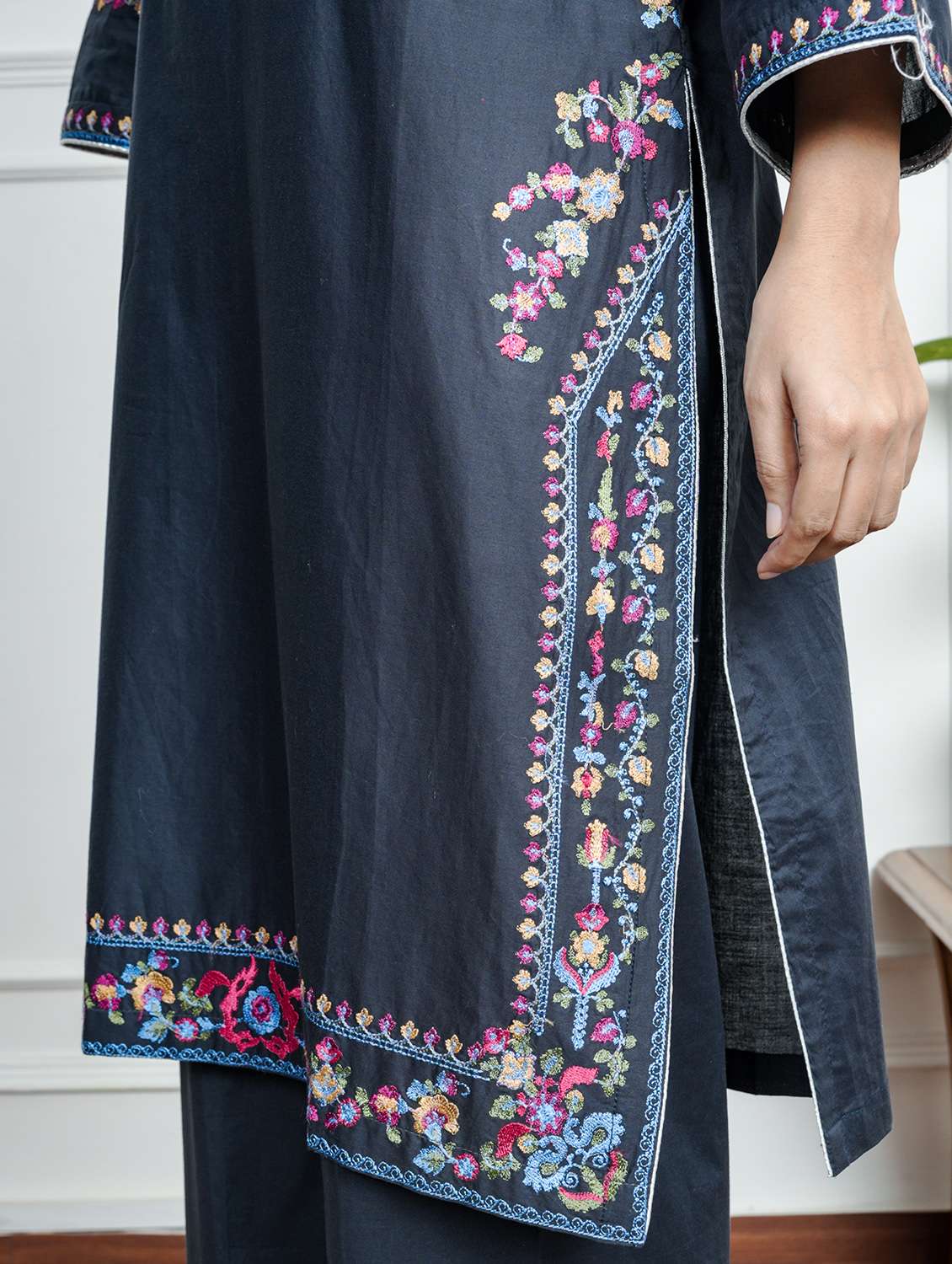 women solid with work long sleeve kurta pant with dupatta set - 22185080 -  Standard Image - 5