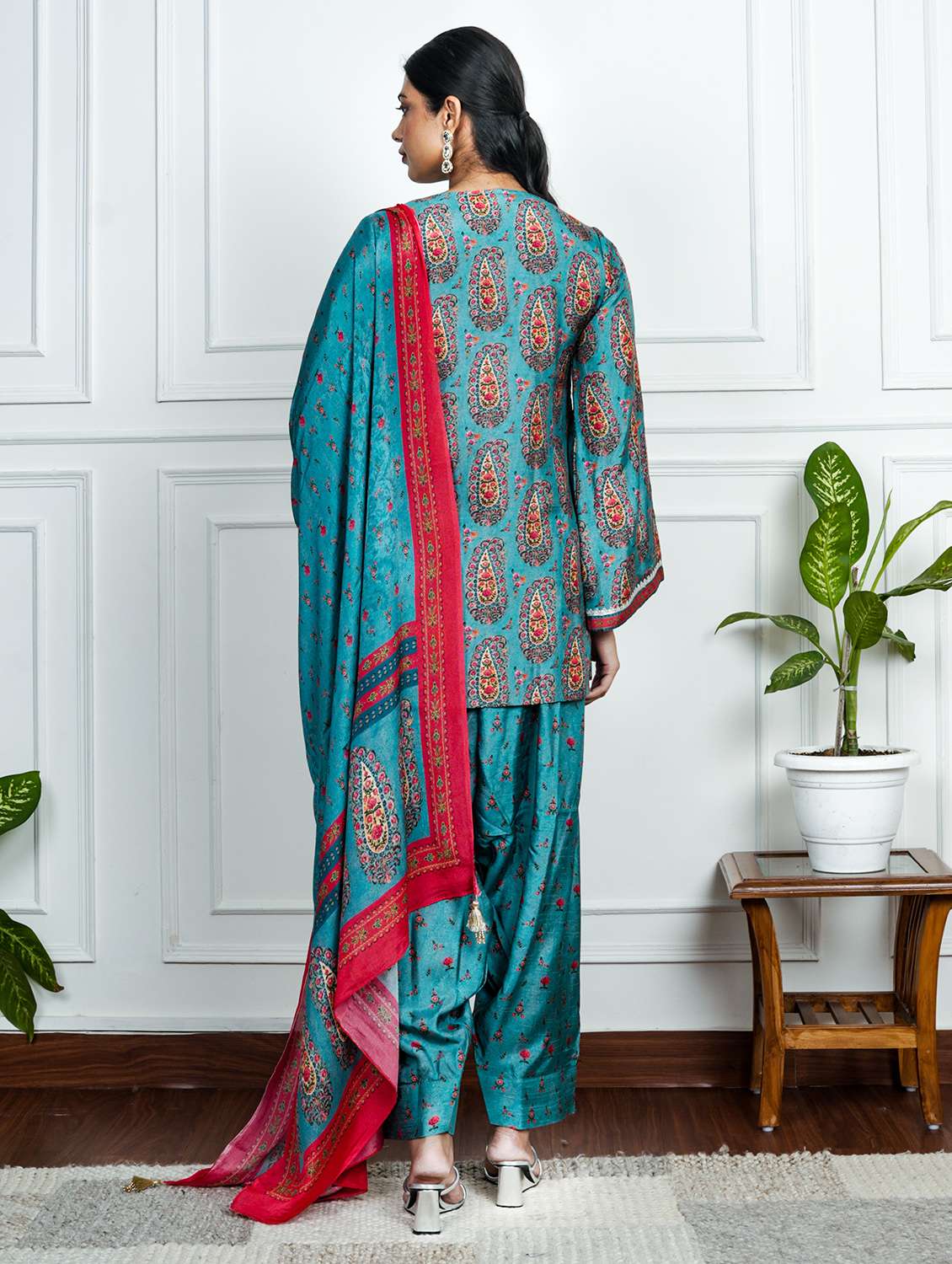 women printed long sleeve kurta salwar with dupatta set - 22185087 -  Standard Image - 3