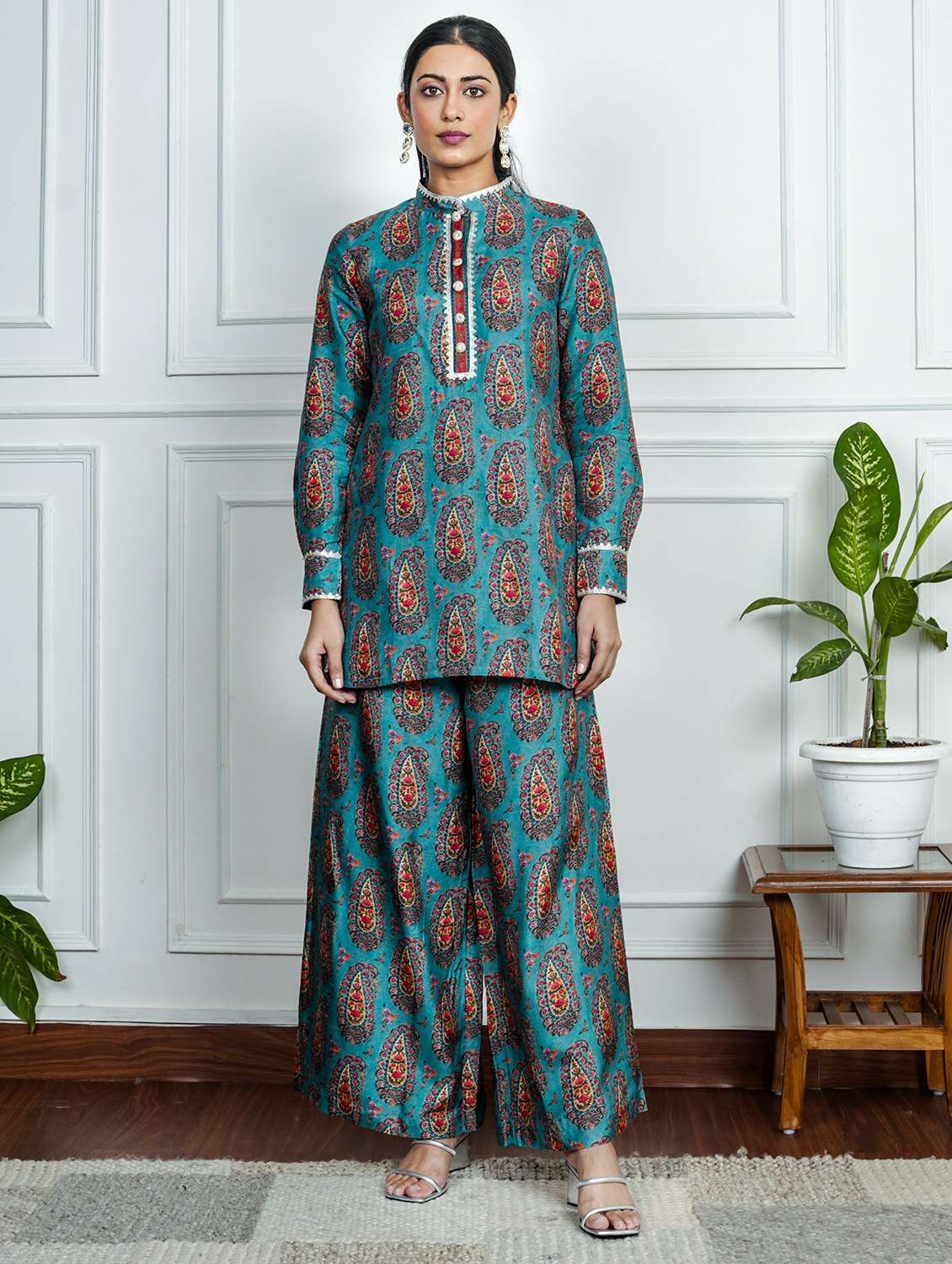 women printed long sleeve kurta palazzo set - 22185089 -  Zoom Image - 0