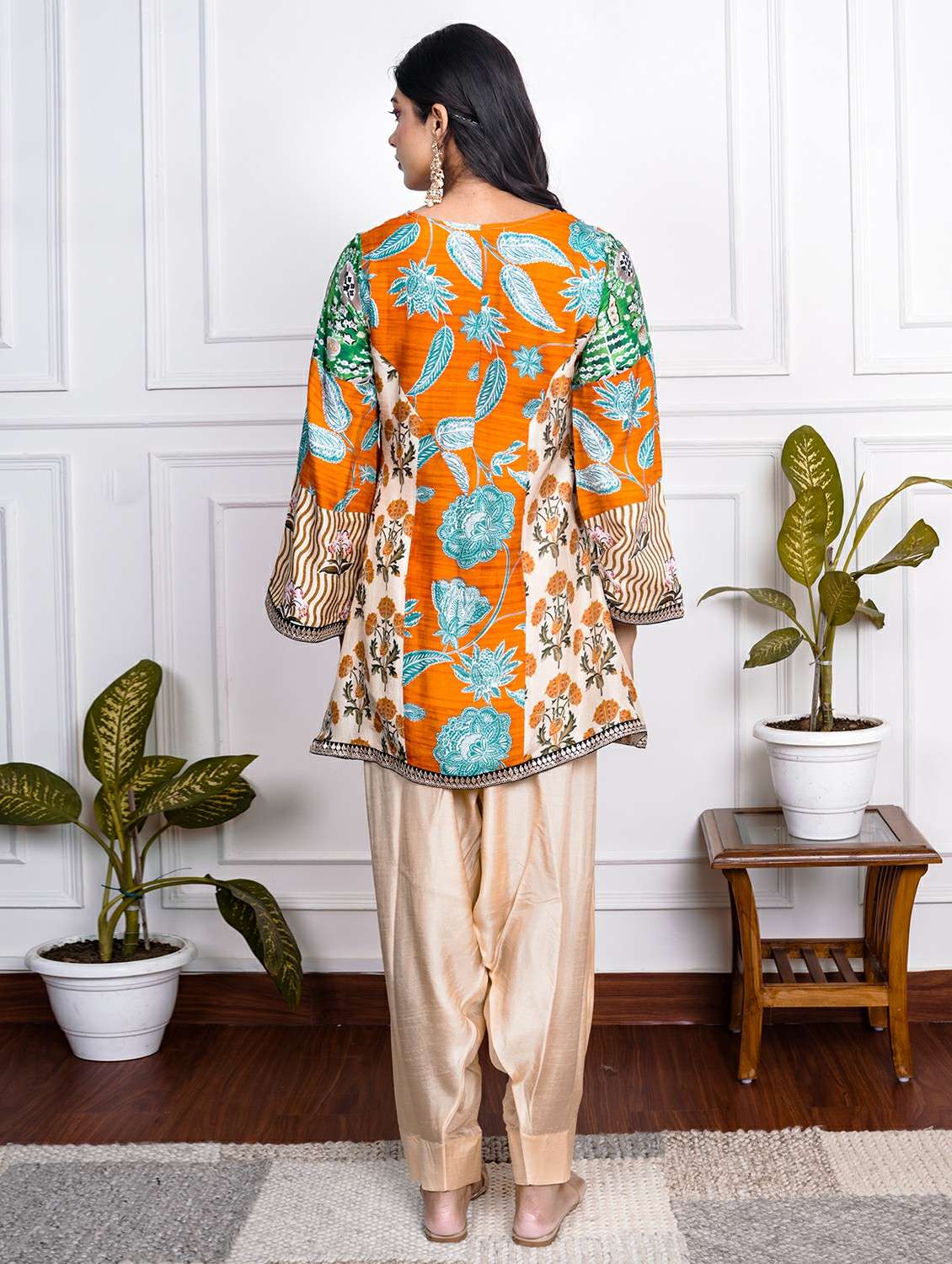 women printed long sleeve kurta salwar set - 22185090 -  Standard Image - 3