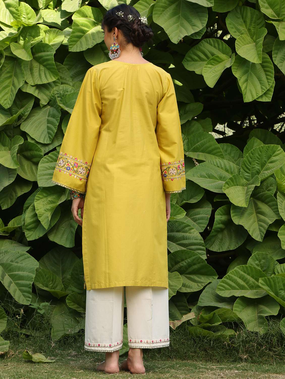 women solid with work long sleeve straight kurta  - 22185098 -  Standard Image - 3