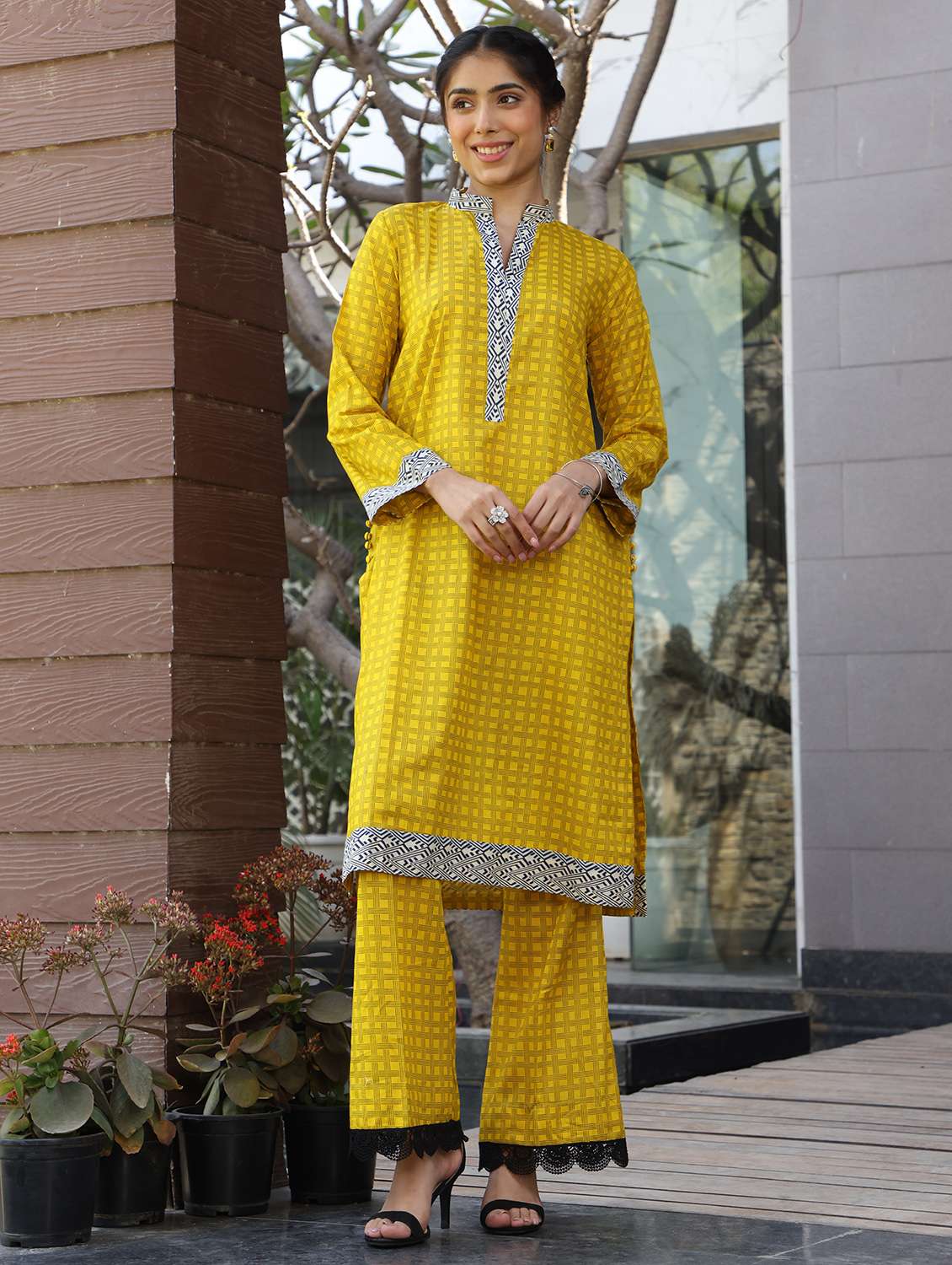 women printed long sleeve kurta pant set