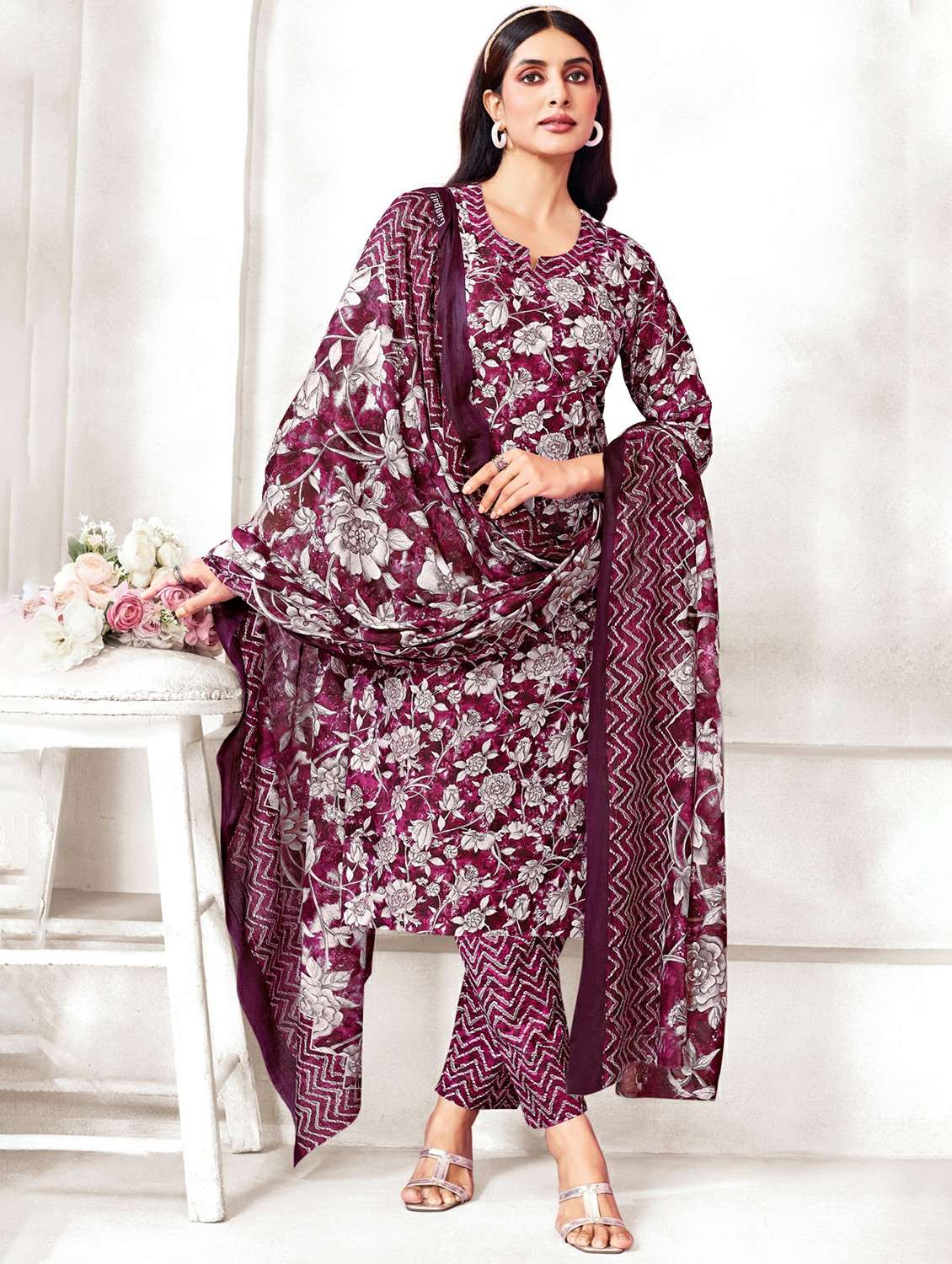 women floral printed three quarter sleeve kurta pant with dupatta set