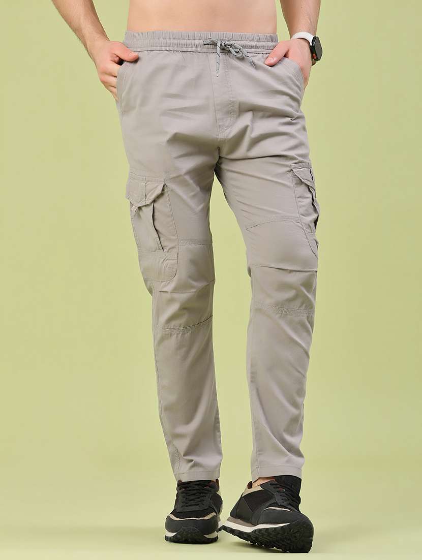 men solid mid rise cargo pant
