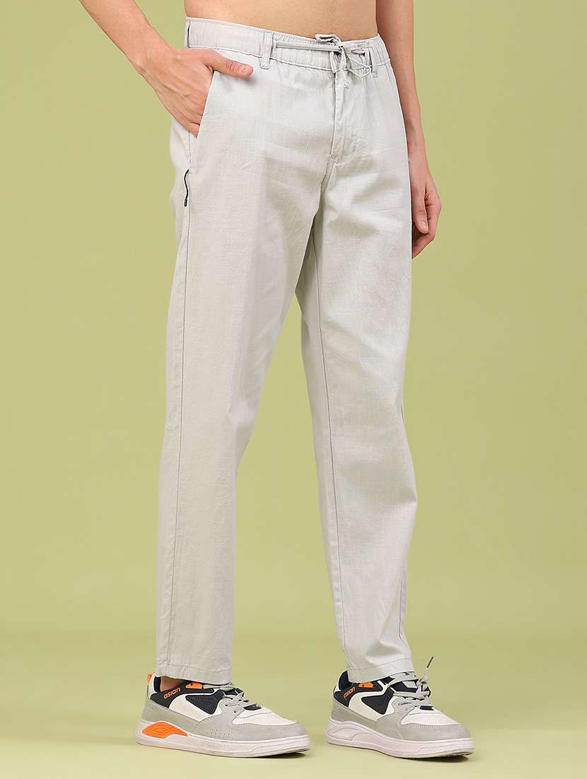 men solid mid rise regular fit casual trouser