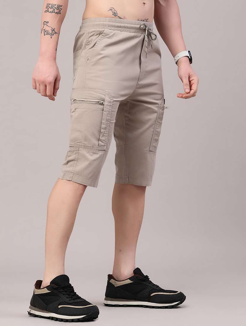 men solid mid rise three fourth cargo shorts - 22185474 -  Standard Image - 3