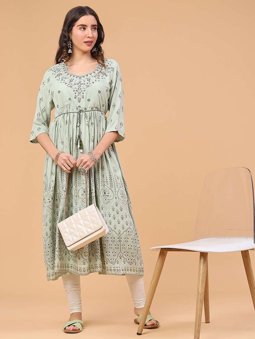 women self design three quarter sleeve flared kurta 