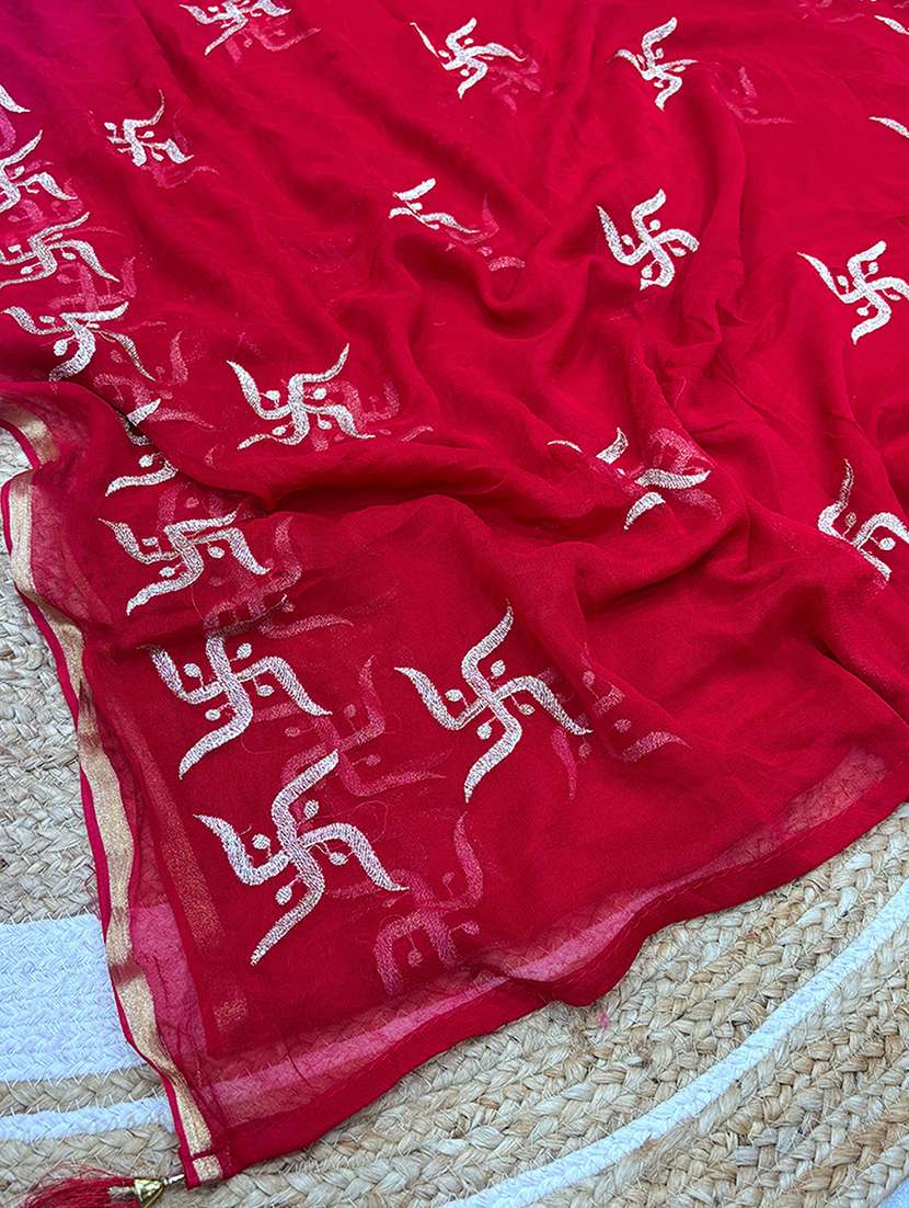 women solid with work embroidered saree with blouse - 22186157 -  Standard Image - 5