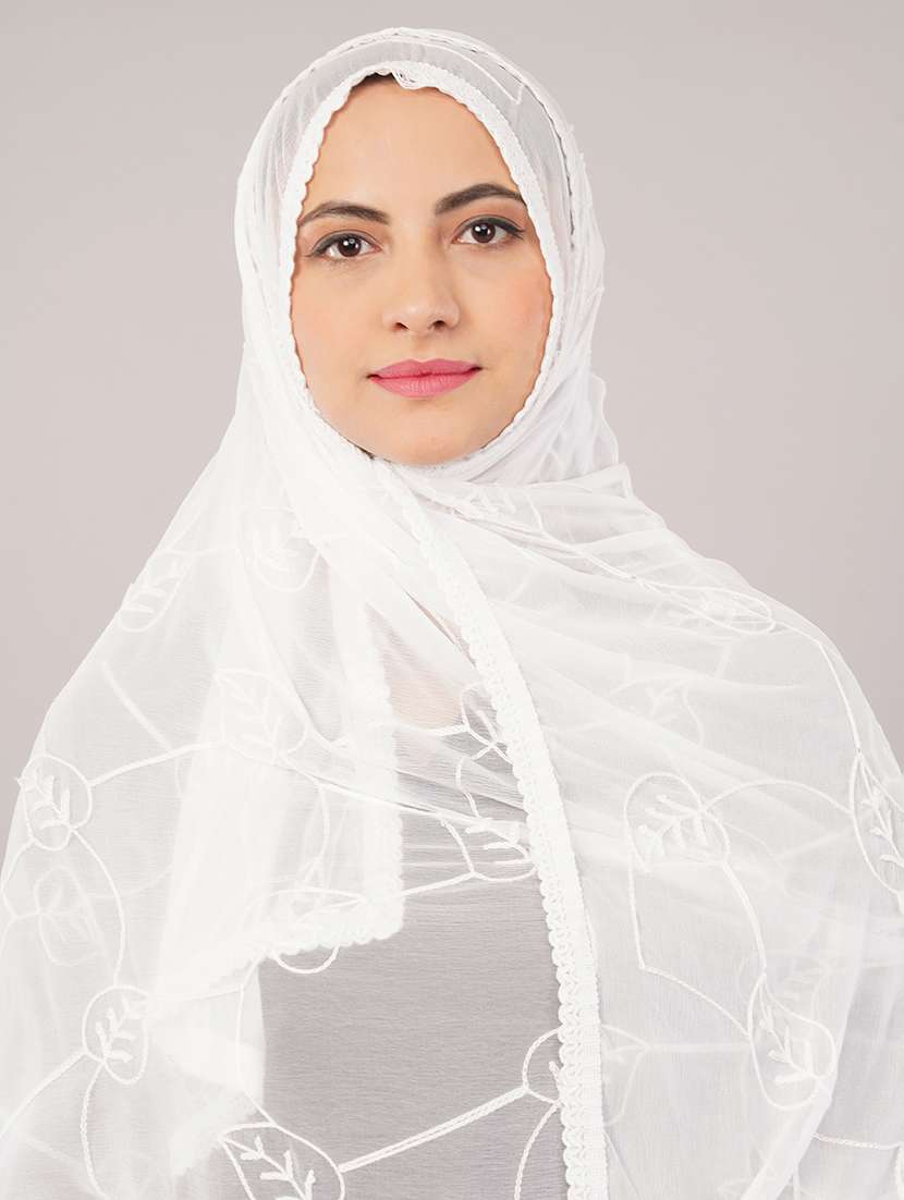 women solid with work embroidered dupatta  - 22186215 -  Standard Image - 3